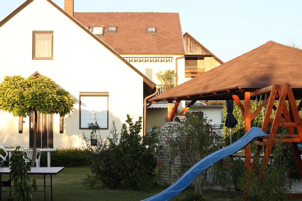 Marietta Apartman Hévíz Kamer foto